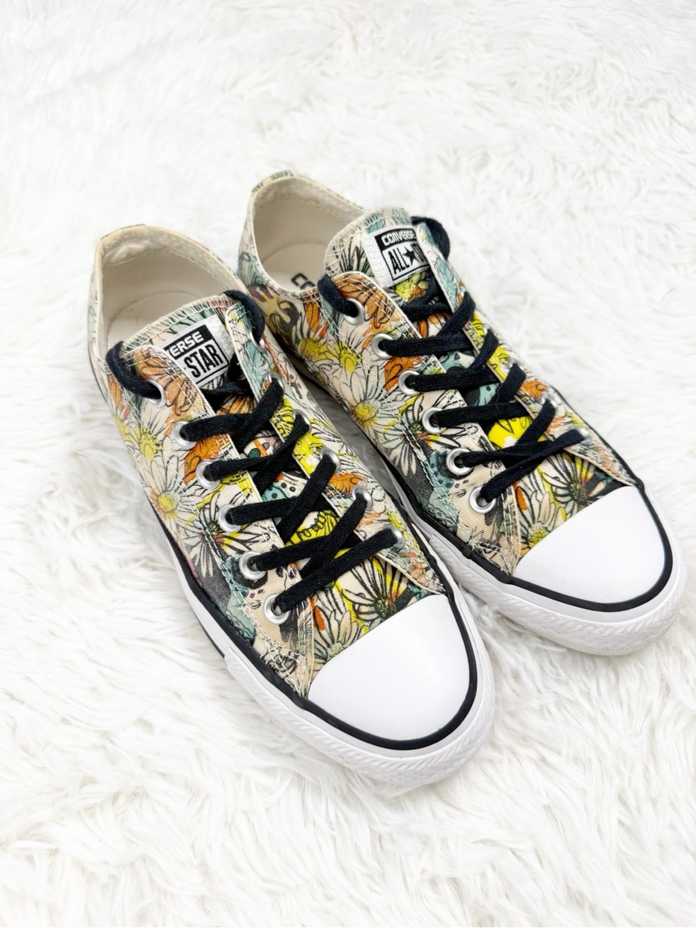 Converse Chuck Taylor All Star Floral Print Low Top Sneakers Women’s Size 8